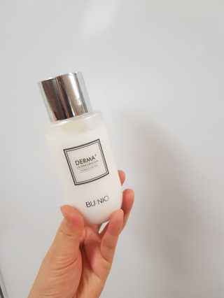 뷰니오 더마플러스 카밍 에멀전200ml — 5점을 준 리뷰어가 2020년 12월 올린 사용 사진