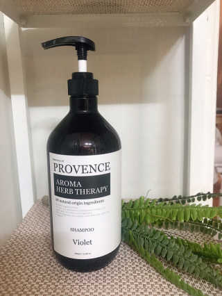 프로방스 바이올렛 퍼퓸 샴푸 1000ml 업그레이드 — 5점을 준 리뷰어가 2020년 8월 올린 사용 사진