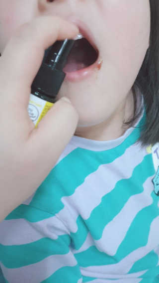 로그네이처 로그 키즈 프로폴리스 스프레이 — 5점을 준 리뷰어가 2020년 5월 올린 사용 사진