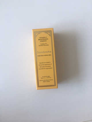 [스킨큐어] 산다화 비타민C 화이트닝 에센스 30ml — 5점을 준 리뷰어가 2020년 4월 올린 사용 사진