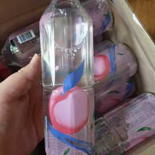 아쿠아스 플레이버워터 [아쿠아스] 제로칼로리 플레이버워터 복숭아/청포도 1BOX 20개입 — 5점을 준 리뷰어가 2020년 7월 올린 사용 사진