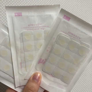 엘라밴드 하이드로 도트 스팟패치 12mm, 10mm — 4점을 준 리뷰어가 2020년 9월 올린 사용 사진