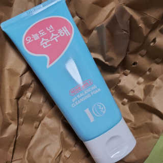 IO 아이오 오늘도 넌 순수해 - 약산성 클렌징폼 — 5점을 준 리뷰어가 2020년 12월 올린 사용 사진