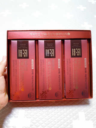 홍건강 해피한삼 진 홍삼정 원데이스틱 10g x 30포 — 5점을 준 리뷰어가 2020년 5월 올린 사용 사진
