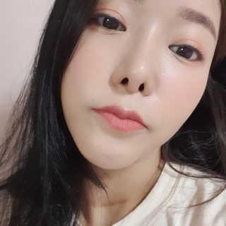 셀프코딩 코드 레드 소프트 립스틱 — 4점을 준 리뷰어가 2020년 7월 올린 사용 사진