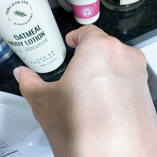 (주)에네스티 내추럴 촉촉  오트밀 바디로션 500ml — 5점을 준 리뷰어가 2020년 4월 올린 사용 사진