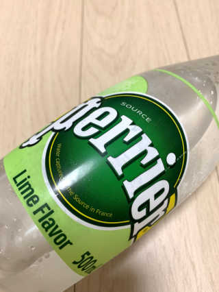 페리에 라임 500ml 투명페트 — 5점을 준 리뷰어가 2020년 11월 올린 사용 사진