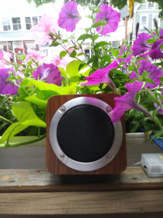 SEVIZ MINI10W 레트로 블루투스 스피커 — 5점을 준 리뷰어가 2020년 7월 올린 사용 사진