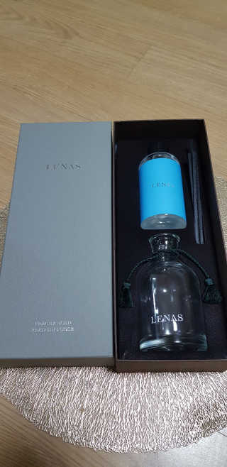 레나스 프리미엄 아로마 디퓨저 200ml  [1SET] — 5점을 준 리뷰어가 2020년 9월 올린 사용 사진