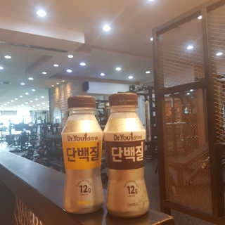 닥터유드링크 단백질 초코맛 and 바나나맛 — 5점을 준 리뷰어가 2020년 8월 올린 사용 사진