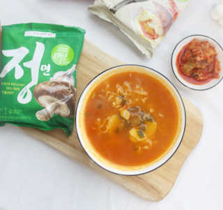[풀무원] 자연은맛있다 정면, 백면, 홍면  세트 — 4점을 준 리뷰어가 2020년 9월 올린 사용 사진