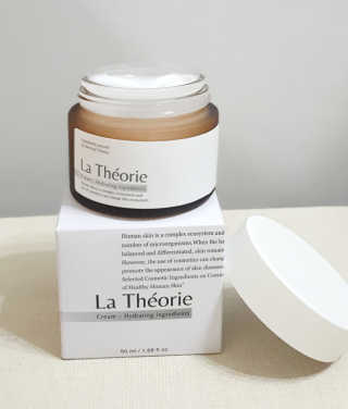 La Theorie Hydrating Ingredients | 하이드레이팅 인그레이디언츠 — 5점을 준 리뷰어가 2020년 4월 올린 사용 사진