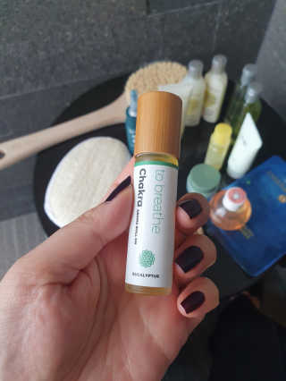 무니스튜디오 차크라 아로마 롤온 7종 10ml — 5점을 준 리뷰어가 2020년 5월 올린 사용 사진