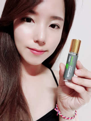 짜이디 야몽_허브로만든 힐링 아로마오일 — 5점을 준 리뷰어가 2020년 10월 올린 사용 사진