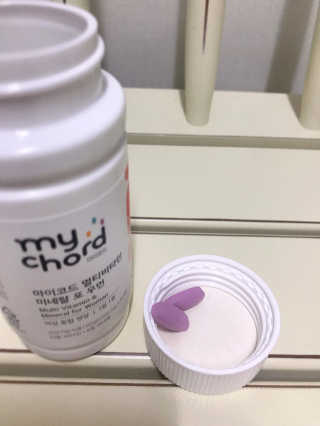 JW중외제약 마이코드 멀티비타민미네랄 포 우먼 — 5점을 준 리뷰어가 2020년 8월 올린 사용 사진