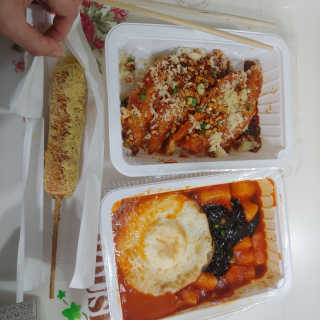 죠스떡볶이 [죠스푸드] 짜빠떡볶이+떡또그+범벅만두 신메뉴 3종 — 5점을 준 리뷰어가 2020년 4월 올린 사용 사진