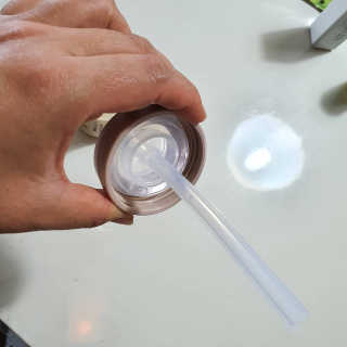 유비맘 샘방지 PPSU 빨대컵_컬러 랜덤 발송 — 5점을 준 리뷰어가 2020년 6월 올린 사용 사진