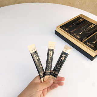 헬스업_천명진프리미엄홍삼스틱_10ml x 30포 — 5점을 준 리뷰어가 2020년 7월 올린 사용 사진