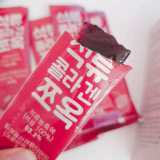 조은약초 석류콜라겐 석류즙 석류쪼옥 젤리 스틱 15포 x 20g — 5점을 준 리뷰어가 2020년 8월 올린 사용 사진