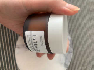 La Theorie Hydrating Ingredients | 하이드레이팅 인그레이디언츠 — 4점을 준 리뷰어가 2020년 4월 올린 사용 사진