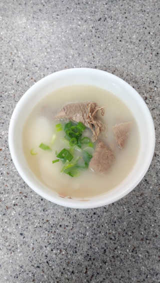 한촌몰 설렁탕집 가마솥 도가니탕 350g x 2팩 — 4점을 준 리뷰어가 2020년 8월 올린 사용 사진