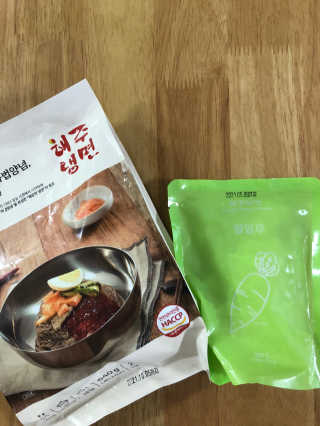 [해주냉면] 신천맛집 매운 비빔냉면 2인분 + 무절임 — 4.5점을 준 리뷰어가 2020년 5월 올린 사용 사진