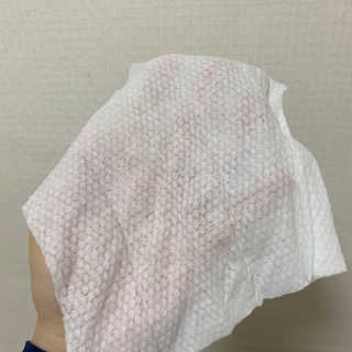 오브맘 밤 프리미엄 엠보싱 물티슈 70매 10개입 — 5점을 준 리뷰어가 2020년 12월 올린 사용 사진