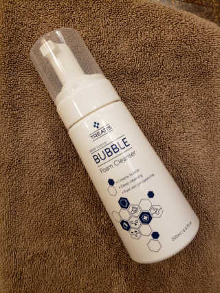 트리티스 [TREATIS] Bubble Foam Cleanser 200ml — 5점을 준 리뷰어가 2020년 12월 올린 사용 사진
