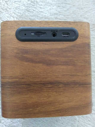 SEVIZ MINI10W 레트로 블루투스 스피커 — 5점을 준 리뷰어가 2020년 8월 올린 사용 사진