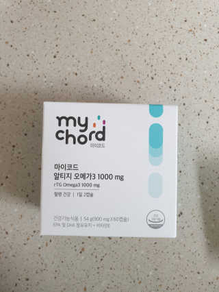 JW중외제약 마이코드 알티지 오메가3 1000 mg — 4점을 준 리뷰어가 2020년 9월 올린 사용 사진