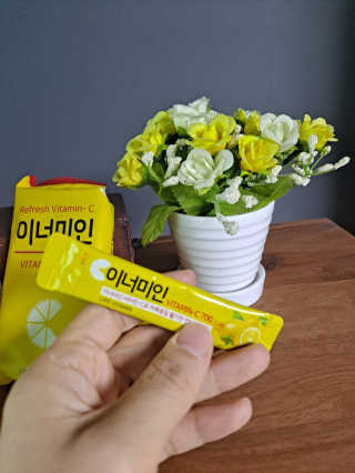 이너미인 VITAMIN-C 700 — 5점을 준 리뷰어가 2020년 9월 올린 사용 사진