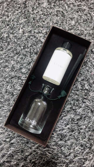 레나스 프리미엄 아로마 디퓨저 200ml  [1SET] — 5점을 준 리뷰어가 2020년 10월 올린 사용 사진