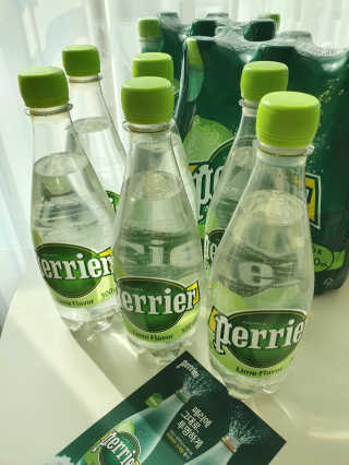 페리에 라임 500ml 투명페트 — 5점을 준 리뷰어가 2020년 11월 올린 사용 사진