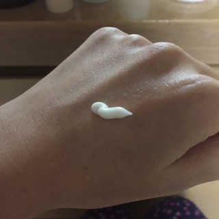 어글리프루프 세럼 스탑디어글리 딥 컨템플레이션 30ml — 5점을 준 리뷰어가 2020년 12월 올린 사용 사진