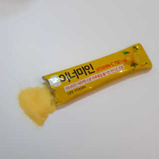 이너미인 VITAMIN-C 700 — 5점을 준 리뷰어가 2020년 8월 올린 사용 사진