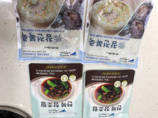 바다는다웰빙이다 완도사랑 전복죽 250g - 2팩 + 전복장조림 2팩 — 5점을 준 리뷰어가 2020년 8월 올린 사용 사진