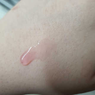 어글리프루프 에센스 스탑디어글리 레드모먼트 에센스 120ml — 5점을 준 리뷰어가 2020년 8월 올린 사용 사진