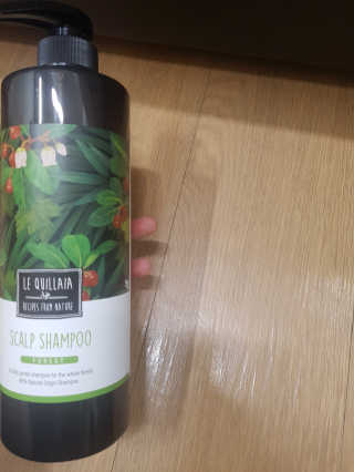 르퀼라야 스칼프 샴푸 810ml [가드니아/포레스트] — 4점을 준 리뷰어가 2020년 7월 올린 사용 사진
