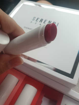 세렌디뷰티 시그니쳐 에센스 케어 립밤 — 5점을 준 리뷰어가 2020년 6월 올린 사용 사진