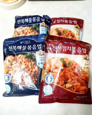 바다는다웰빙이다 전복해물볶음밥/전복김치볶음밥 250g-4봉지 — 5점을 준 리뷰어가 2020년 7월 올린 사용 사진
