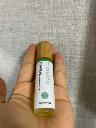 무니스튜디오 차크라 아로마 롤온 7종 10ml — 5점을 준 리뷰어가 2020년 5월 올린 사용 사진
