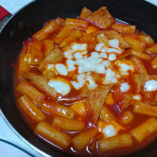 [심플리쿡]창화당떡볶이+모둠만두, 쫄면+굴림만두 SET — 5점을 준 리뷰어가 2020년 9월 올린 사용 사진