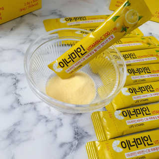 이너미인 VITAMIN-C 700 — 5점을 준 리뷰어가 2020년 8월 올린 사용 사진