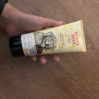 버츠비 케어플러스 릴리빙포앤노즈로션 — 5점을 준 리뷰어가 2020년 10월 올린 사용 사진
