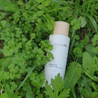 어글리프루프 에센스 스탑디어글리 레드모먼트 에센스 120ml — 5점을 준 리뷰어가 2020년 10월 올린 사용 사진