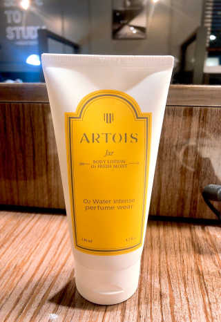 아르투아 ARTOIS 꽃밭에 누운듯 은은한 꽃향기, 아르투아 자르 바디로션 — 5점을 준 리뷰어가 2020년 7월 올린 사용 사진