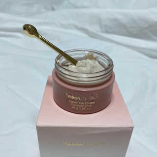 Tween.Ty Skin 트웬티스킨 리페어 아이크림 프리미엄 라인 — 5점을 준 리뷰어가 2020년 10월 올린 사용 사진
