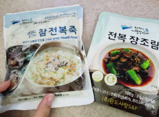 바다는다웰빙이다 완도사랑 전복죽 250g - 2팩 + 전복장조림 2팩 — 5점을 준 리뷰어가 2020년 11월 올린 사용 사진