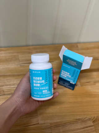 서울약사신협_프리미엄멀티비타민미네랄_1,200mg x 60정 — 4점을 준 리뷰어가 2020년 11월 올린 사용 사진