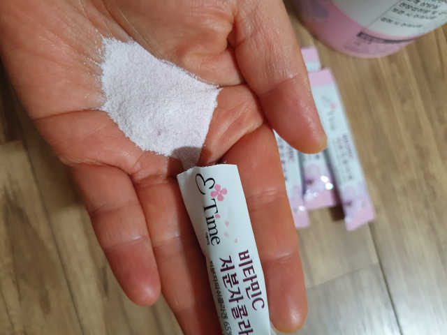 이쁠타임 비타민C 저분자콜라겐 리뷰 사진